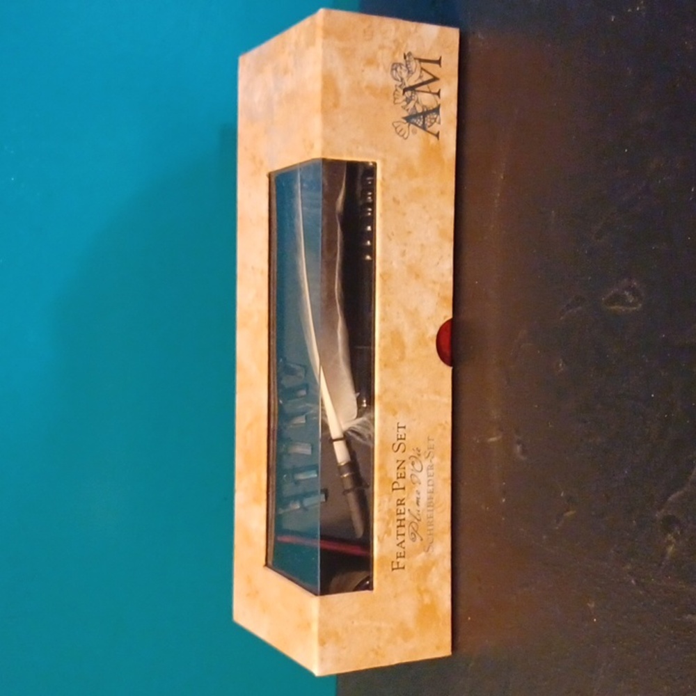 Authentic Models Feather Pen Set